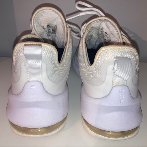Nike Air Max Axis sneakers - Picture 4 of 8
